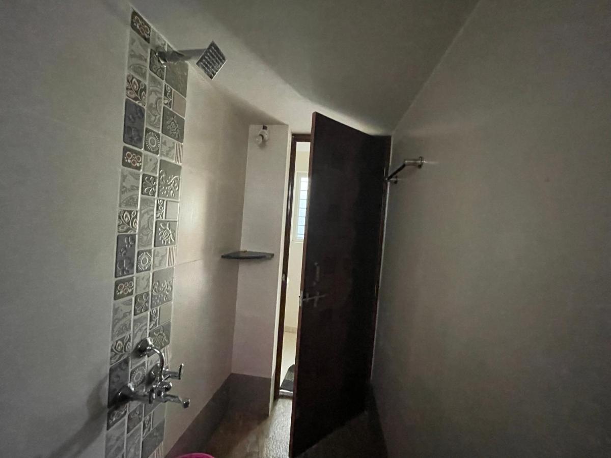 Shree Sadguru Krupa Yatri Niwas Villa Kolhapur Eksteriør billede